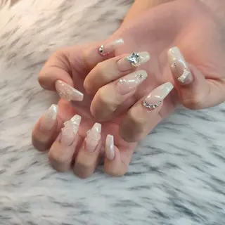 ネイル RUNWAY 　　の眉毛・アイブロウイメージ