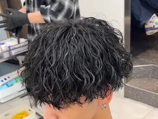パーマ メンズ 鶴田 来夢のヘアスタイル