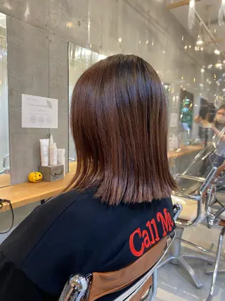 ミディアム タツキ／レイヤー／ パーマ／艶カラーのヘアスタイル