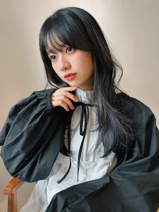 ロング カラー パーマ 🫧小顔×似合わせ× 透明感カラー🫧のヘアスタイル