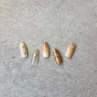 ネイル 友田 晴香のネイルデザイン