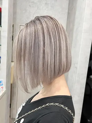 ショート カラー Via officialのヘアスタイル