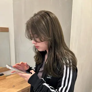 セミロング ハタケナカ コトネのヘアスタイル