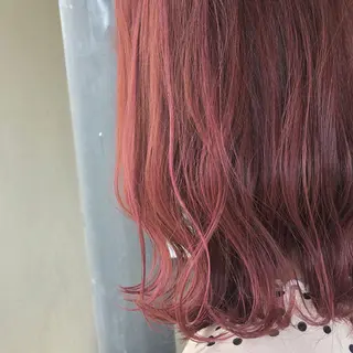 ミディアム カラー 小森 樹奈のヘアスタイル