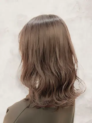 ミディアム カラー HAIR&MAKE EARTH湘南台所属・三谷 朋世のヘアスタイル