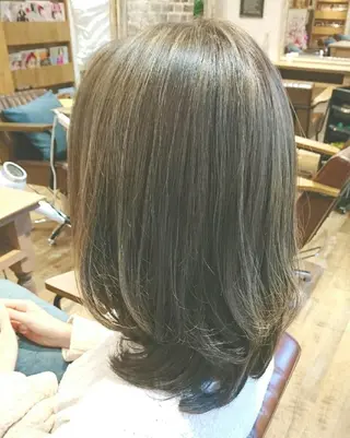 カラー ミディアム ＊Cielo＊ 佐藤 幸世のヘアスタイル