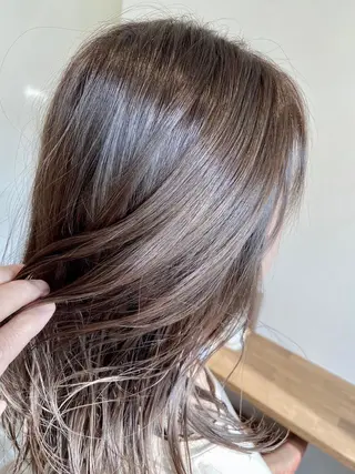 セミロング カラー chill out 南塚口本店のヘアスタイル