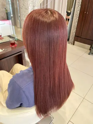 カラー EARTH所属・NATSUMI 透明感カラーのヘアスタイル