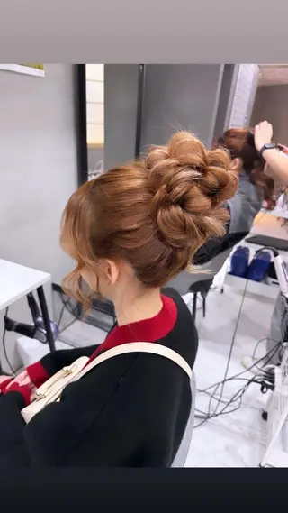 ロング ヘアアレンジ ヘアセットサロン 北新地　mainoのヘアスタイル