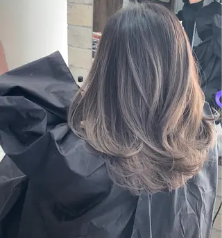 セミロング カラー パーマ ヘアアレンジ メンズ キッズ ハイライト、レイヤー カット/西梅田/中西のヘアスタイル