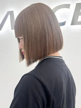 ショート カラー ヘアアレンジ 🤍盛れるボブ/ 縮毛矯正🤍ひかりのヘアスタイル