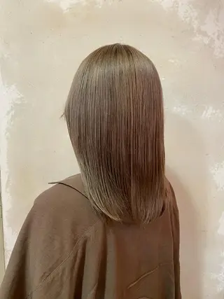 ミディアム エイミーバイアフロート所属・Kasuga Sayuriのヘアスタイル