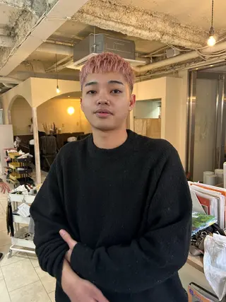 メンズ Maho/海外 レイヤー/ハイトーンのヘアスタイル