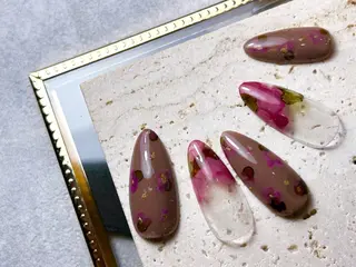 ネイル Re Pearl～コーディネートサロン～ 市駅前店所属・NARUMI HYODOのネイルデザイン