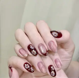 ネイル T. Leeのネイルデザイン