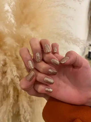 ネイル ネイル&アイ QUEEN&CRIMSON所属・眉WAX/ピーリング ホワイトニングの眉毛・アイブロウイメージ