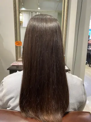 ロング 福田 里央のヘアスタイル