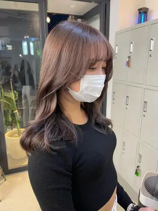 セミロング flamme Annaのヘアスタイル