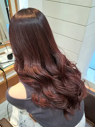 ロング カラー 渋谷／ ＭＩＹＵのヘアスタイル