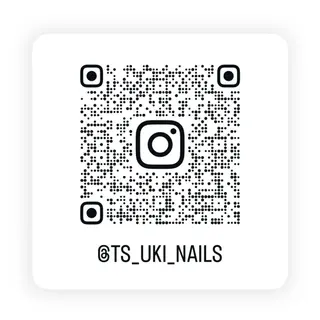 ネイル private salon Aola所属・TSUKI 🩶のネイルデザイン