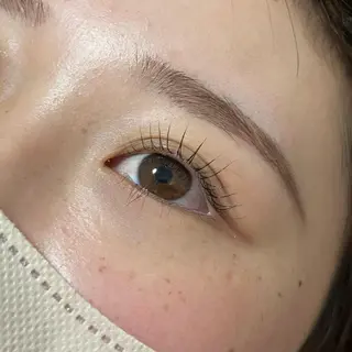 マツエク・マツパ ブリーチなしカラー ダブルカラーエクステのヘアスタイル