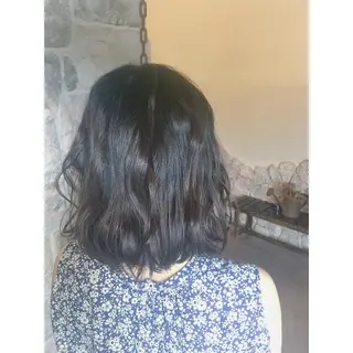 ミディアム カラー EMANON天神所属・Hitomi Ezakiのヘアスタイル