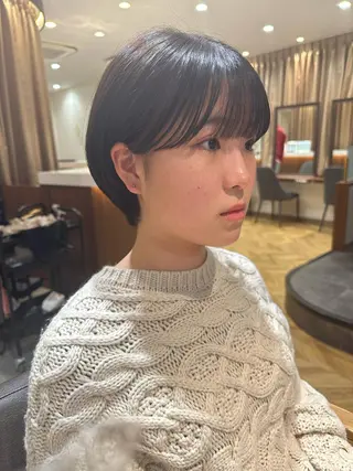 ショート かえ🩶韓国ボブ🎀 透明感カラー🥣のヘアスタイル