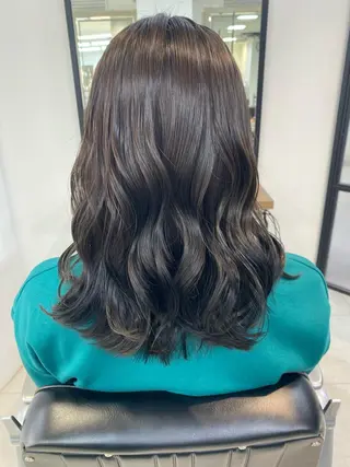 セミロング 月野涼風 /レイヤーカットのヘアスタイル