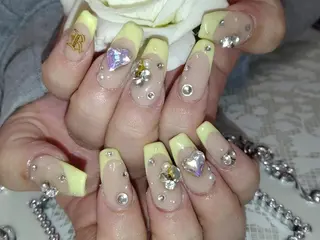 ネイル エステとネイル ローズコンフォートのネイルデザイン