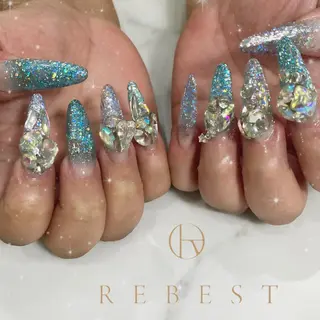 ネイル ❤️💛REBEST 付け放題Nailのネイルデザイン