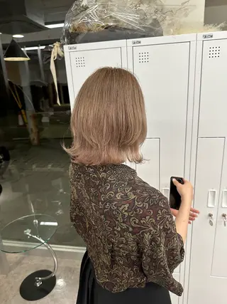 ミディアム カラー ✨武内凌太✨ 複雑履歴/ムラ修正のヘアスタイル