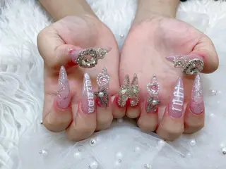 ネイル 🩷U nail リリス【新宿店】のネイルデザイン