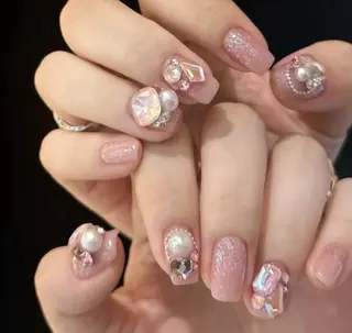 ネイル NiNa ビューティーサロン所属・Ni Naのネイルデザイン