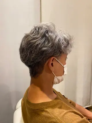 ショート パーマ 友永 風歌のヘアスタイル