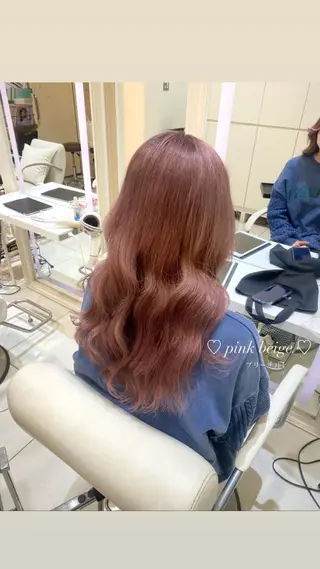 セミロング カラー mako︴ Euphoriaのヘアスタイル