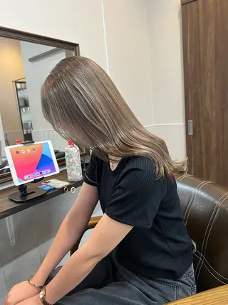 ロング カラー 小野瀬 蓮のヘアスタイル