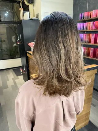 ミディアム カラー Stir maison[ステアメゾン]所属・layer cut /MIKUのヘアスタイル