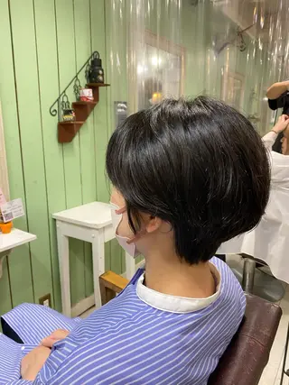 ショート 🩶西 雪乃/透明感 くすみカラー🫧のヘアスタイル