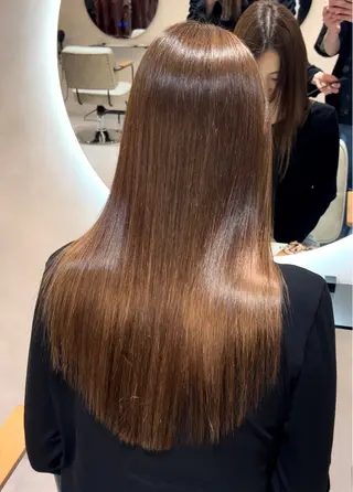 セミロング enu  hair所属・ブリーチなしベージュ レイヤーカットはるかのヘアスタイル
