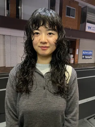 ロング パーマ mio ／ハイトーンのヘアスタイル