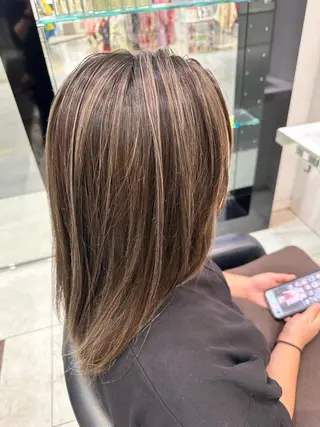 セミロング GOAT_茅ヶ崎 キシ サクラのヘアスタイル