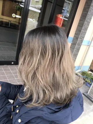 ミディアム カラー 4-rest garden （フォーレストガーデン）所属・金井 直樹のヘアスタイル