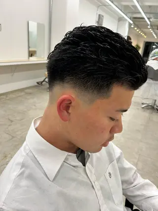 ショート パーマ メンズ become men's hair 名駅店所属・名駅/フェザーパーマ 韓国ヘア/森岡のヘアスタイル