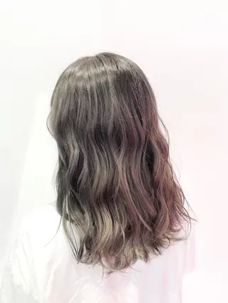 セミロング カラー ブリーチカラー✨ 駒場　笙のヘアスタイル