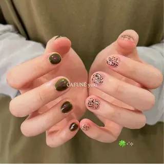 ネイル CAFUNÉ tokyo所属・☾ ໋CAFUNE yuki︎︎𓂃⟡のネイルデザイン