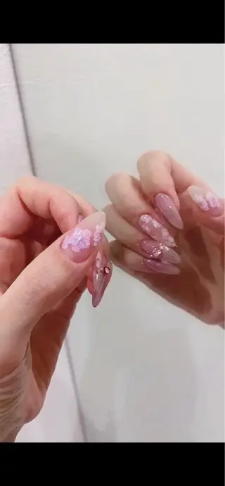 ネイル miu miuのネイルデザイン
