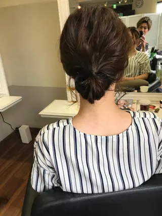 セミロング カラー パーマ ヘアアレンジ 成松 勇治のヘアスタイル
