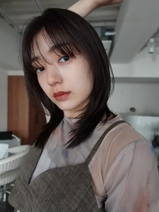 セミロング 南出 碧夢のヘアスタイル