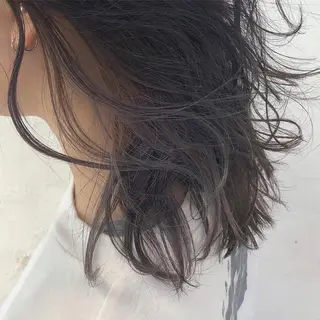 ミディアム カラー SiLO 【シロ】のヘアスタイル