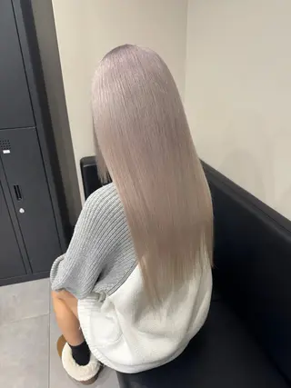 ロング カラー 艶髪 暗髪🌙 MINORIのヘアスタイル